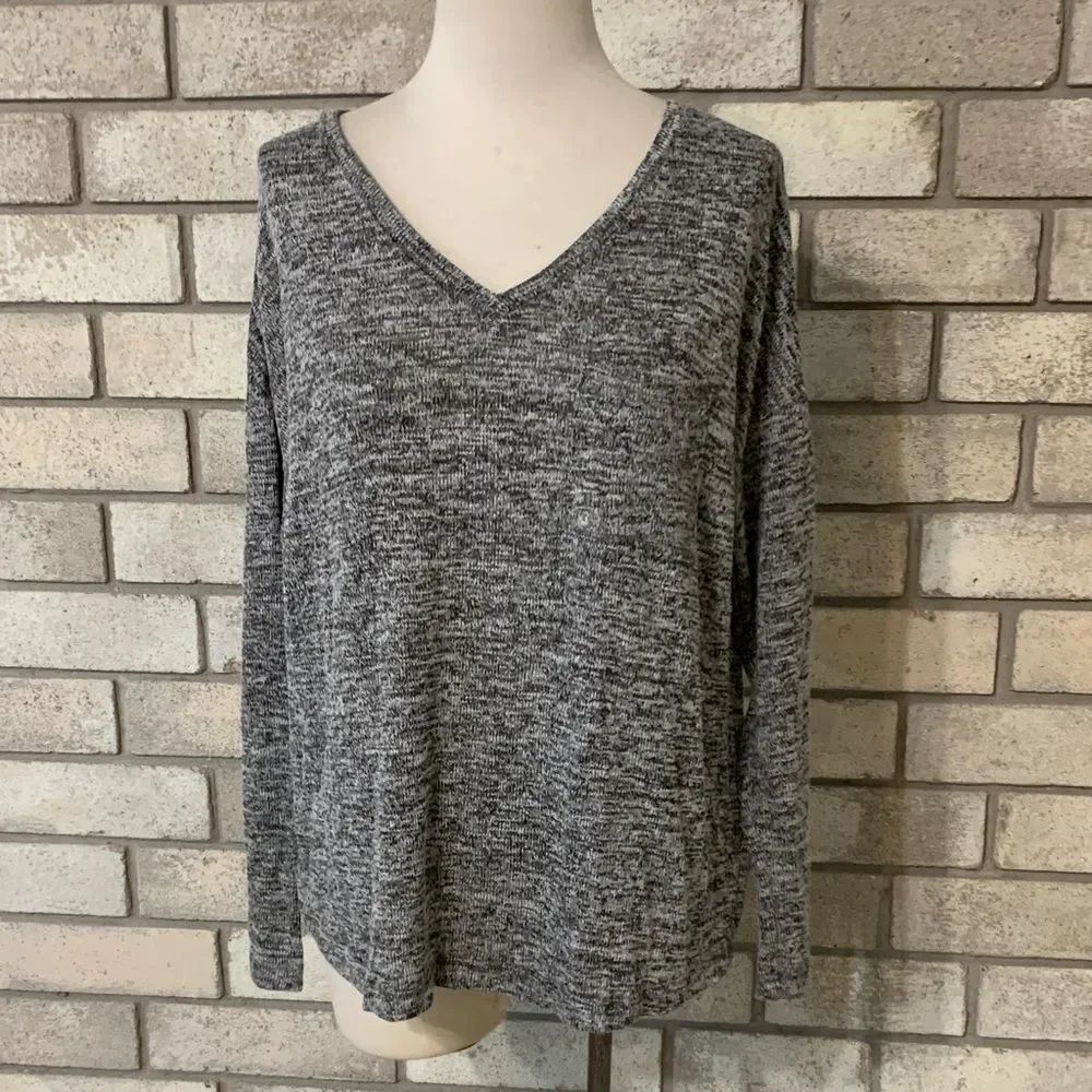 3for$20 light sweater medium